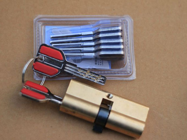 阳西24小时上门开锁公司